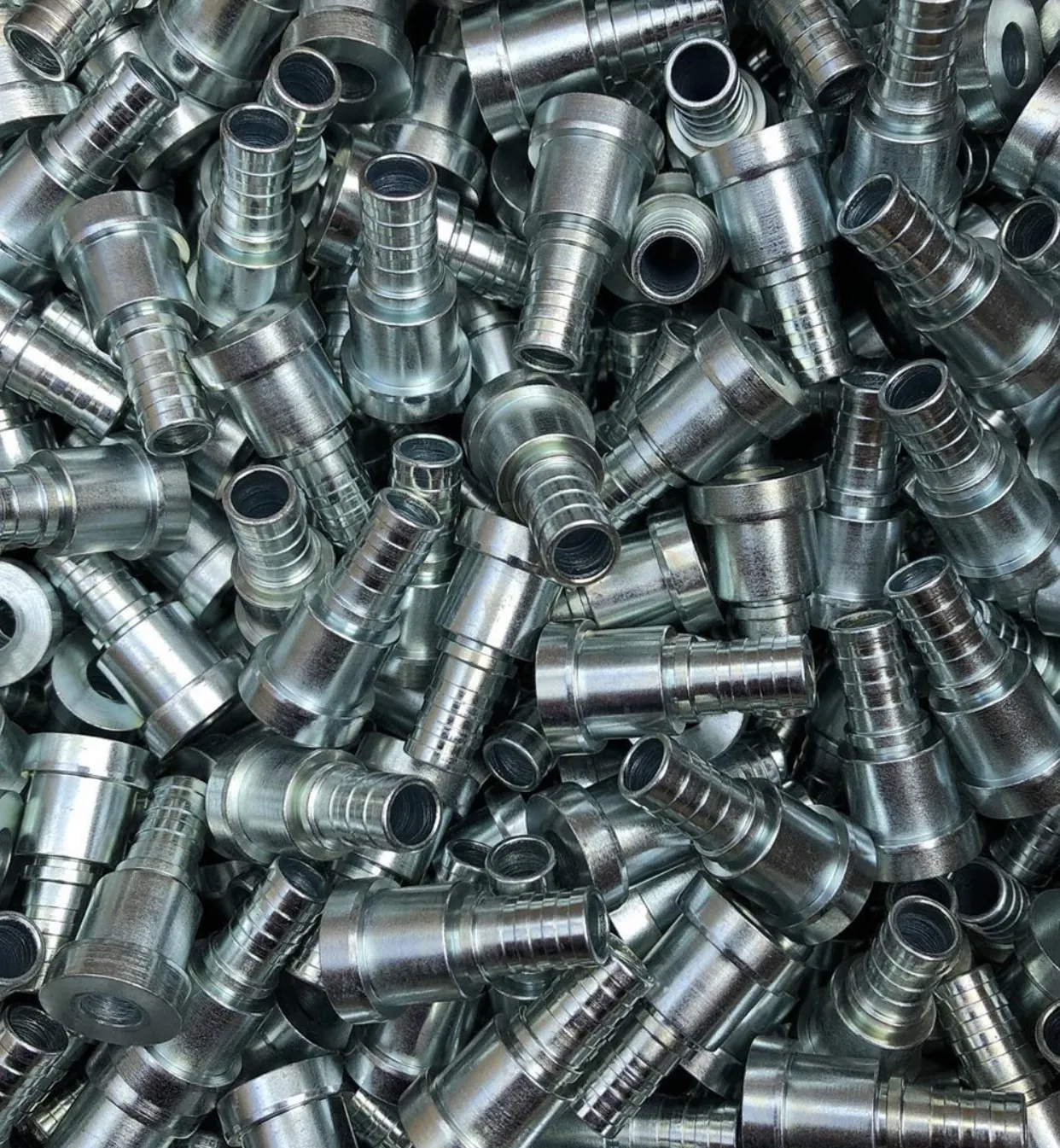 Precision-machined fittings for pneumatic and hydraulic fluid-power systems